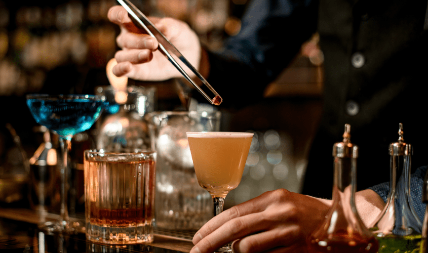 SipHappens 1633 Bartender on Tour